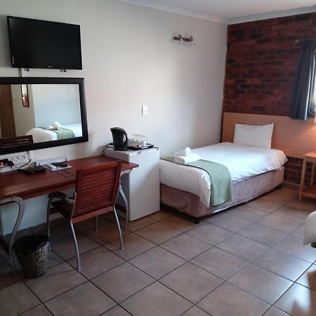 24 Onvrey Guest House Boksburg Exterior photo